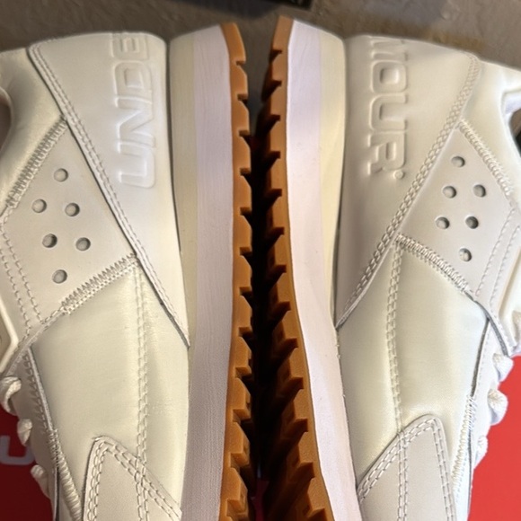 Under Armour Women’s Essential Runner White Sneakers size 9 - Picture 13 of 14